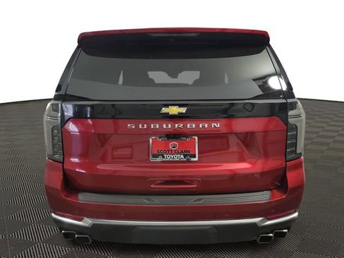 Used 2025 Chevrolet Suburban High Country AWD/4WD image 6