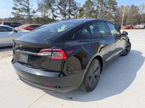 Used 2021 Tesla Model 3 Standard Range Plus RWD image 8