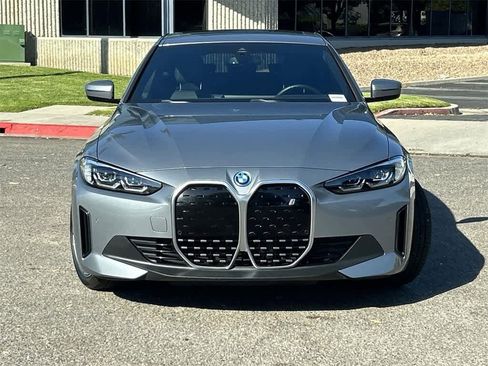 Used 2023 BMW i4 eDrive35 image 10