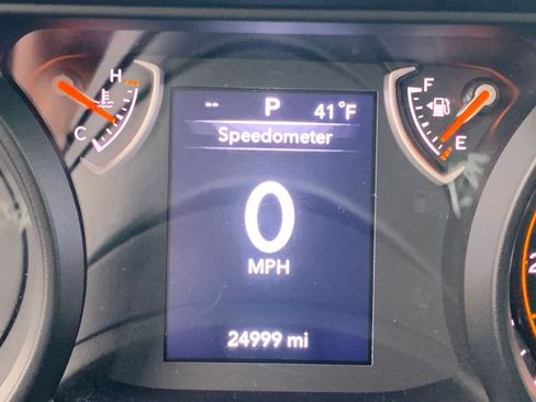 Used 2025 Jeep Wrangler Sport S image 39