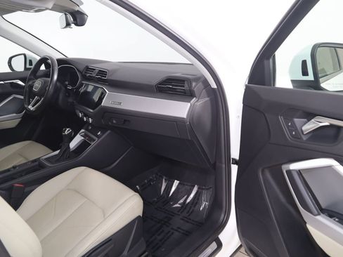 Used 2019 Audi Q3 2.0T Premium w/ Convenience Package AWD/4WD image 38