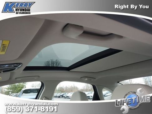 New 2026 Hyundai Elantra SE image 18