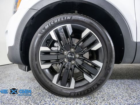 Used 2023 Kia Telluride SX AWD/4WD image 46