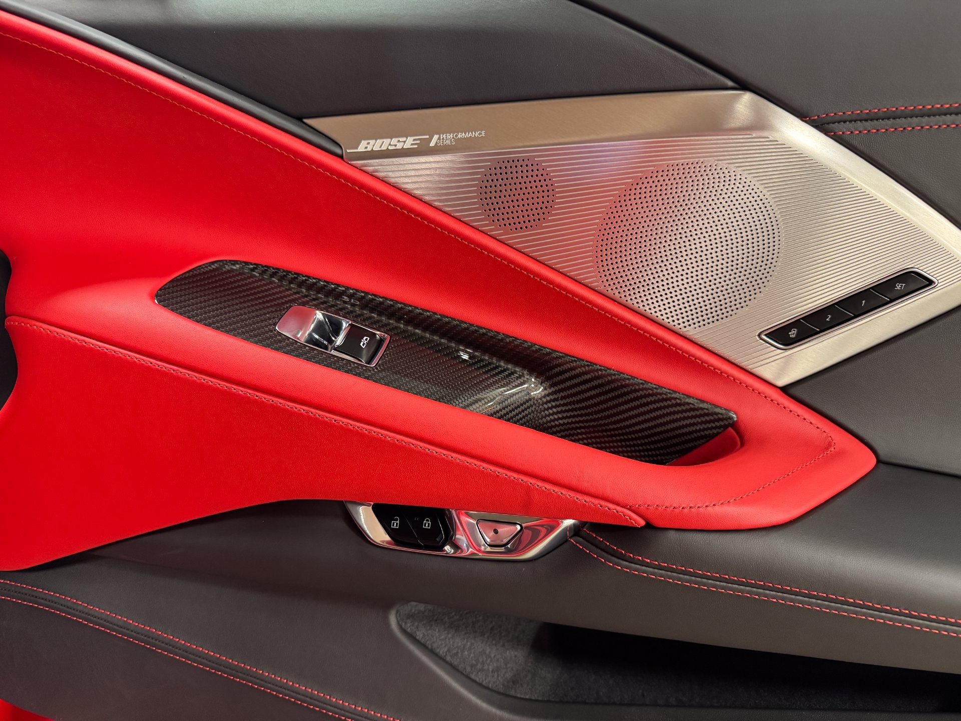 Used 2025 Chevrolet Corvette Stingray Premium Cpe w/ Z51 Performance Package RWD image 81
