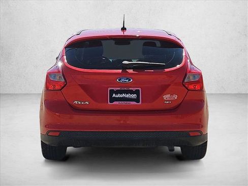 Used 2012 Ford Focus SEL FWD image 7