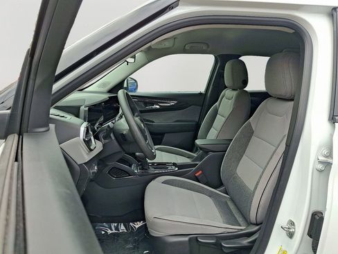 Used 2024 Chevrolet TrailBlazer LT image 13