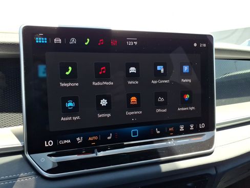 New 2026 Volkswagen Tiguan SE R-Line AWD/4WD image 18