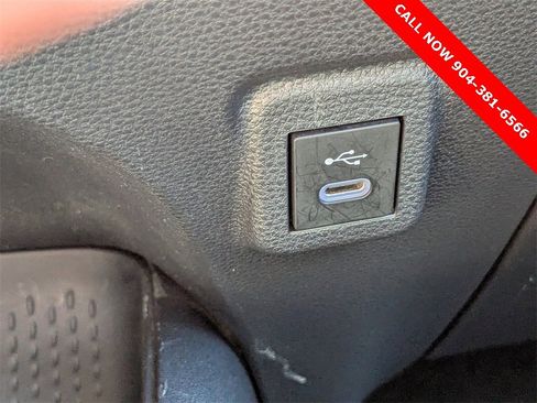 Used 2025 Toyota Corolla LE image 22