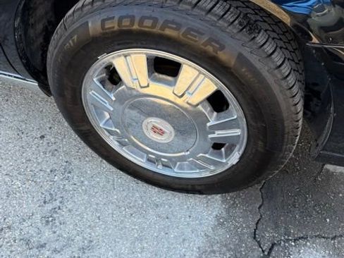 Used 2011 Cadillac DTS Limousine image 13