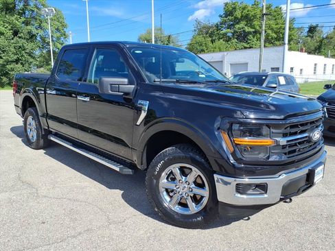 Used 2025 Ford F150 XLT w/ Equipment Group 301A Standard AWD/4WD image 2
