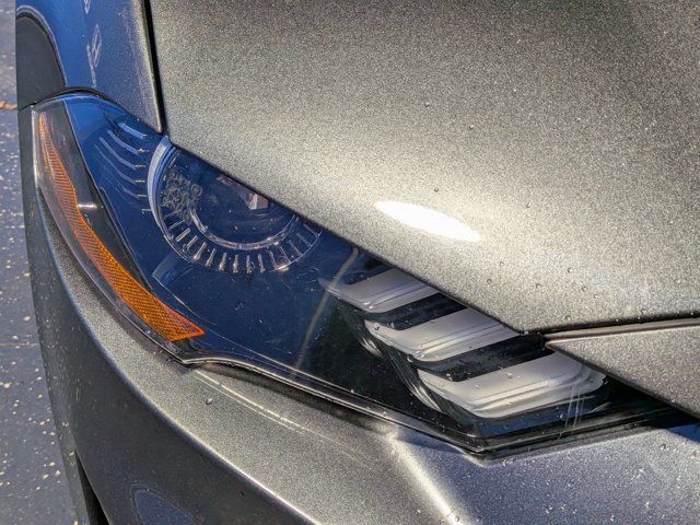 Used 2018 Ford Mustang Coupe RWD image 11