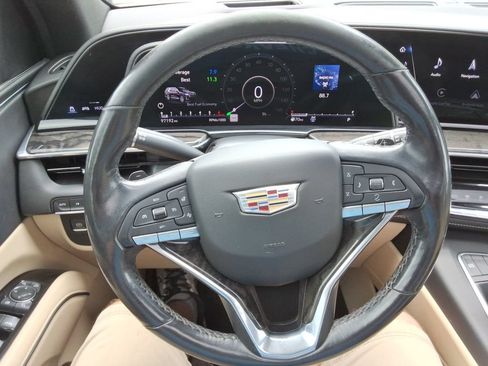 Certified 2021 Cadillac Escalade Premium Luxury AWD/4WD image 28