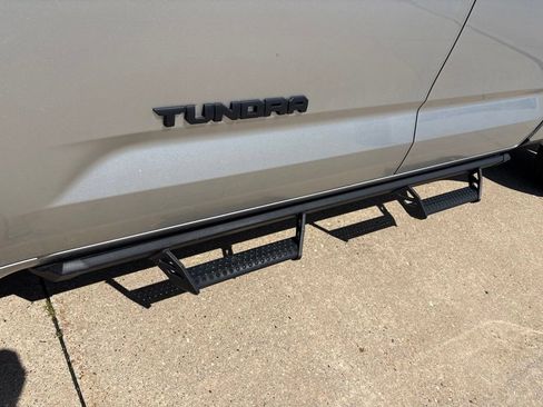 Used 2022 Toyota Tundra SR5 RWD image 10