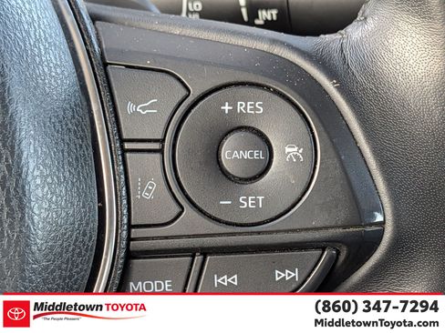 Used 2018 Toyota Camry SE w/ Moonroof Package FWD image 20