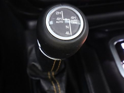 Used 2023 Jeep Wrangler Unlimited Sahara AWD/4WD image 27