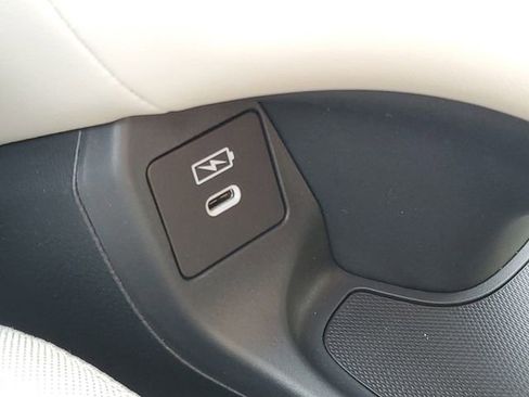 New 2026 Honda HR-V LX image 23