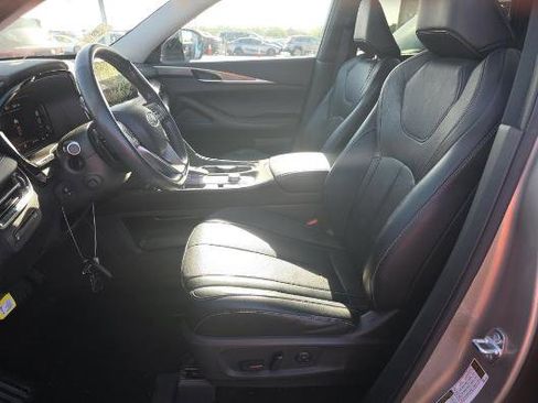 Used 2023 INFINITI QX60 Luxe w/ Cargo Package image 2