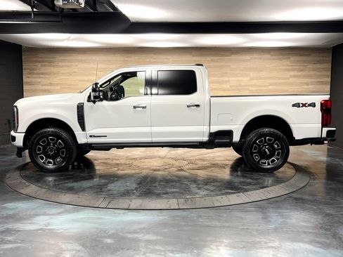 Used 2023 Ford F250 Platinum AWD/4WD image 23