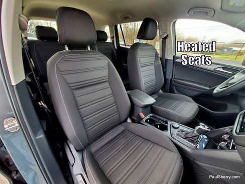 Used 2024 Volkswagen Tiguan S image 3