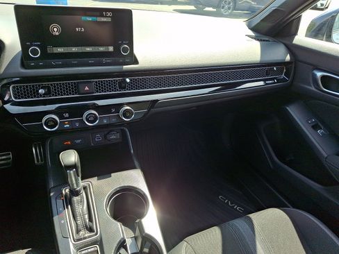 Certified 2023 Honda Civic Sport image 16