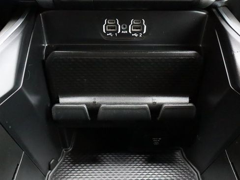 Used 2021 RAM 2500 Laramie w/ Night Edition image 27