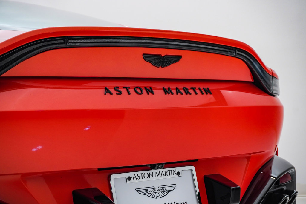 Used 2026 Aston Martin V8 Vantage Roadster RWD image 12