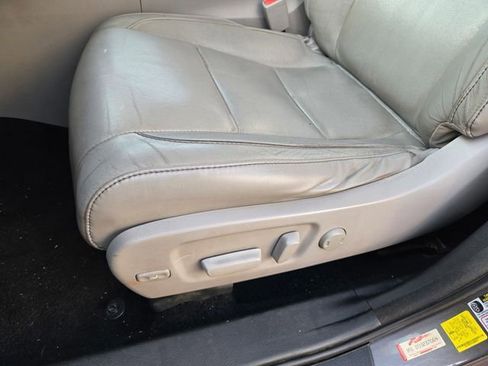 Used 2016 Toyota Highlander XLE image 14