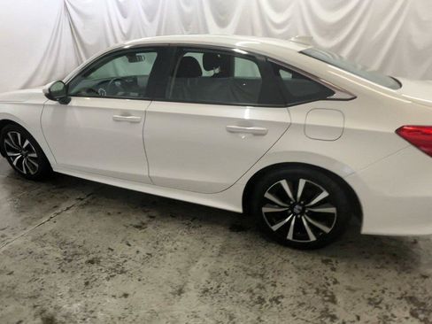Used 2024 Honda Civic EX image 12
