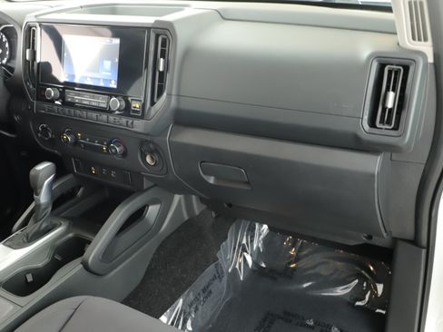 Used 2025 Nissan Frontier S w/ S Utility Package AWD/4WD image 17