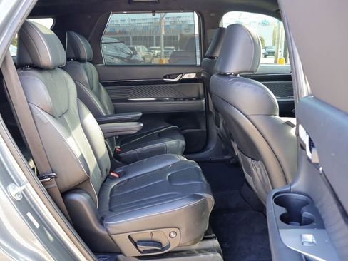 Used 2023 Hyundai Palisade Calligraphy image 10