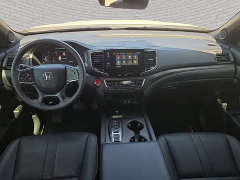 Used 2024 Honda Passport TrailSport image 10