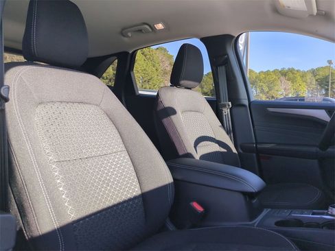 Used 2024 Ford Escape Active image 33