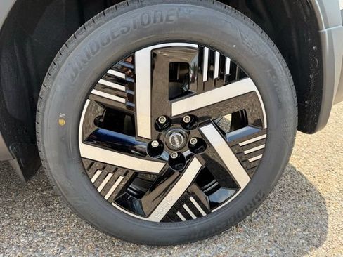 New 2026 Nissan Kicks SV FWD image 29