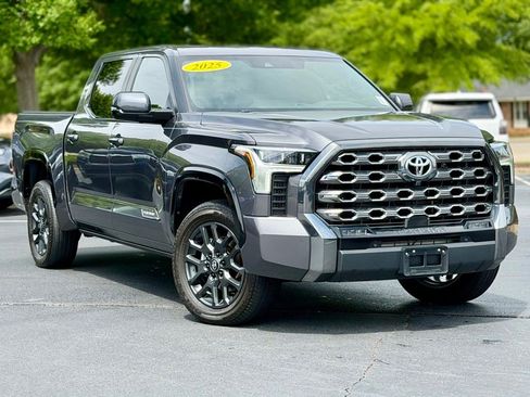 Used 2025 Toyota Tundra Platinum AWD/4WD image 2