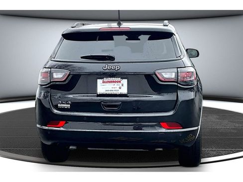 Certified 2025 Jeep Compass Limited w/ High Altitude Package image 5