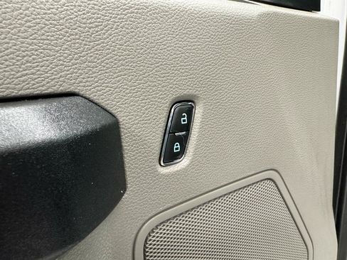 Used 2020 Ford F250 XL w/ STX Appearance Package AWD/4WD image 10