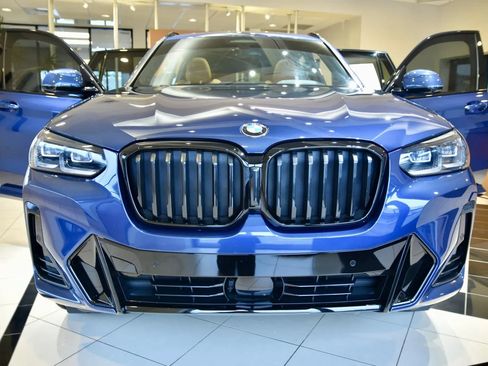 Used 2024 BMW X3 xDrive30i w/ Premium Package AWD/4WD image 2