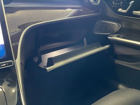 Used 2022 Mercedes-Benz C 300 SPORT w/ Pinnacle Trim Package image 48