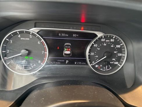 Used 2023 Nissan Rogue S image 5