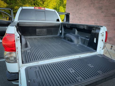 Used 2007 Toyota Tundra SR5 AWD/4WD image 13
