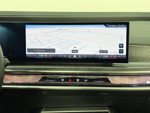 Used 2023 BMW i7 xDrive60 image 28