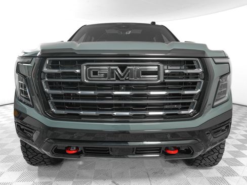 Used 2026 GMC Yukon XL AT4 Ultimate w/ LPO, Illumination Package AWD/4WD image 3