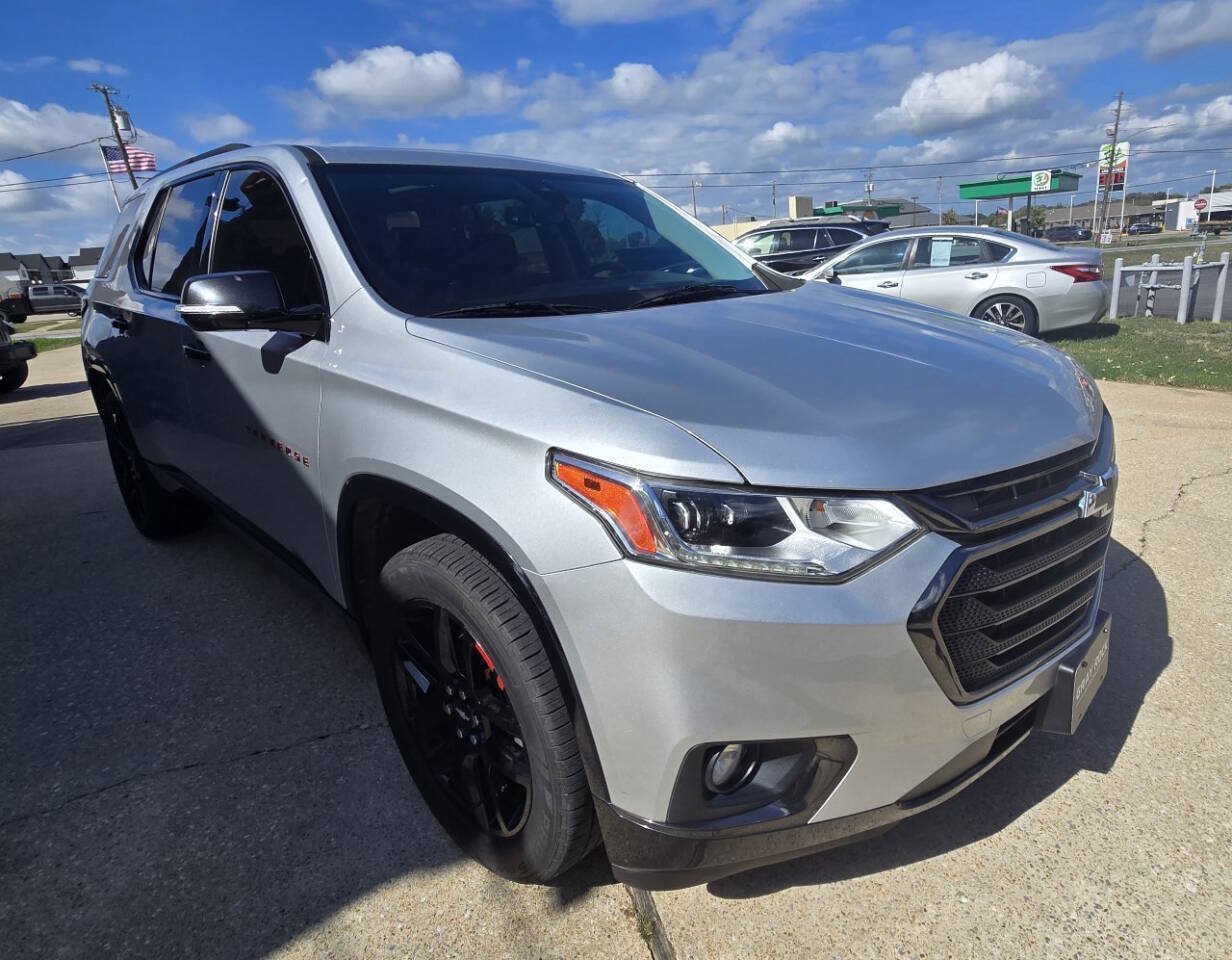 Used 2019 Chevrolet Traverse Premier w/ Redline Edition FWD image 4