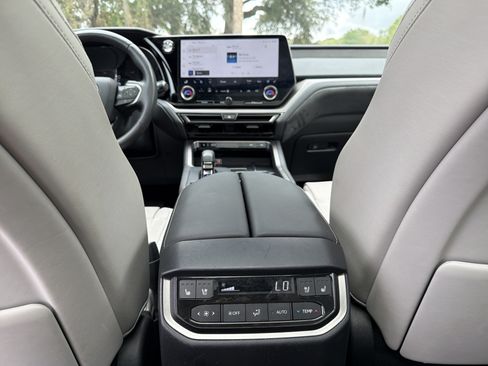 Certified 2024 Lexus TX 350 AWD w/ Technology Package image 34