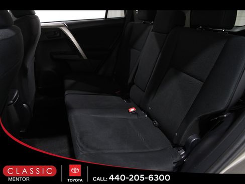 Used 2014 Toyota RAV4 LE image 17
