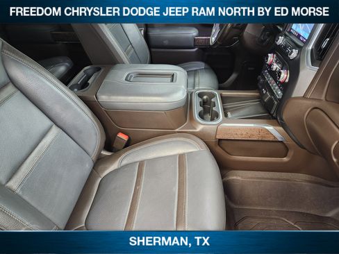 Used 2021 GMC Sierra 3500 Denali w/ Denali Ultimate Package AWD/4WD image 9