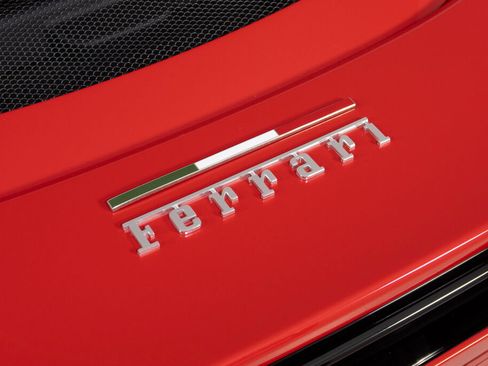 Used 2025 Ferrari 296 GTS RWD image 19