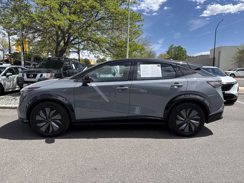 Used 2024 Nissan Ariya AWD image 6