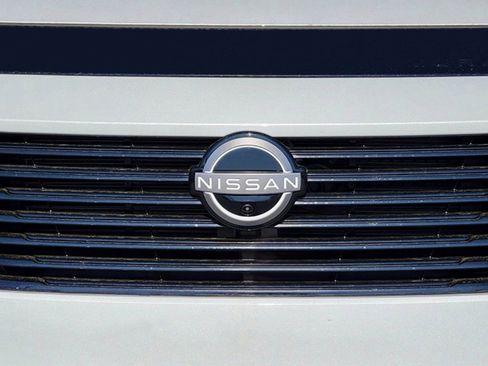 New 2025 Nissan Murano SL image 16