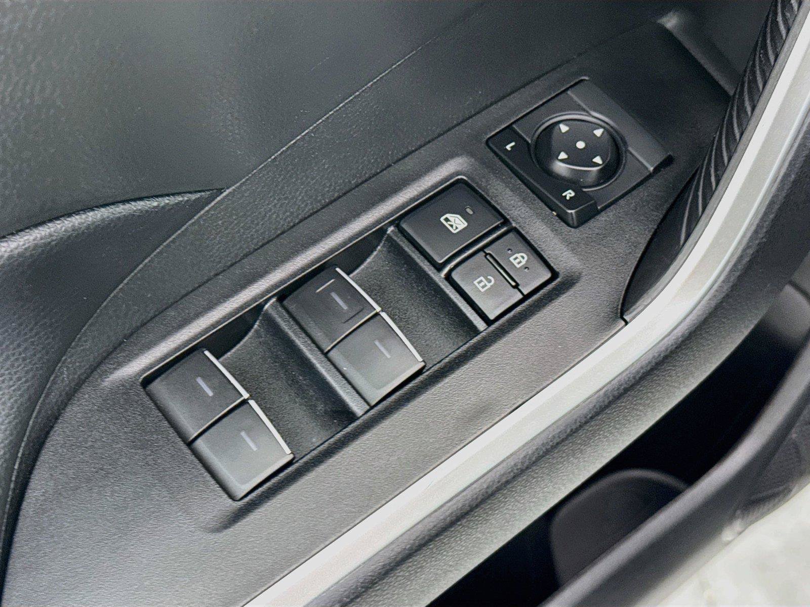 Certified 2025 Toyota RAV4 XLE FWD image 28